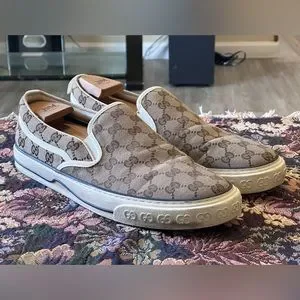 Gucci GG Supreme | Shoes | Gucci Tennis 977 Gg Supreme  display picture 2